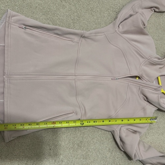 Lululemon fleece flurry jacket size 6 VVVGUC - Picture 5 of 5